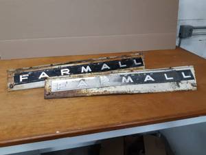 lot 5 image: Pair of Farmall Side Panels w Emblems
