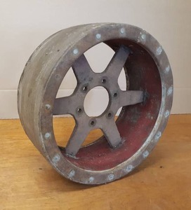 lot 119 image: Antique Wood PTO Tractor Belt Drive Pulley - 17-34 Diameter x 7