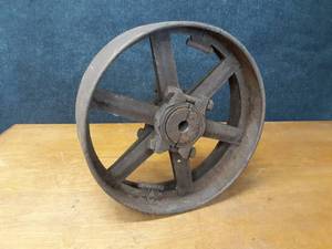 lot 164 image: Large Steel Industrial Pulley