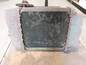 lot 173 image: Antique John Deere Cast Iron Radiator