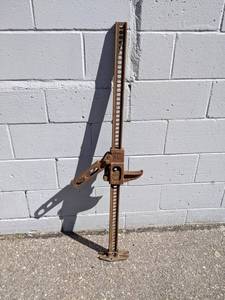 lot 87 image: Handyman Jack