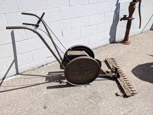 lot 96 image: Antique Cuningham Model MA Sickle Mower