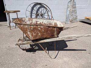 lot 113 image: Antique Wheel Barrow