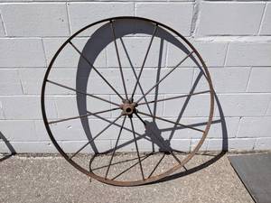 lot 117 image: Large Steel Wagon Wheel