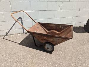 lot 141 image: RadioCart Garden Cart