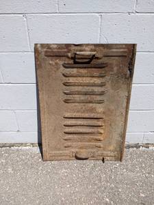 lot 144 image: Louvered Engine Side Panel - Great Wall Hanger