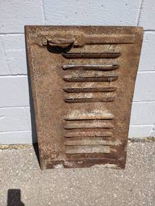lot 146 image: Louvered Engine Side Panel - Great Wall Hanger