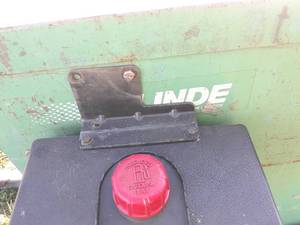 lot 4 image: Portable Onan Generator - Motor turns over