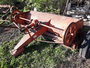 lot 20 image: Case Model 680 2-Row Stalk Chopper