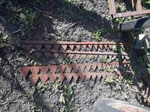 lot 22 image: Set of 4 Sickle Mower Edges  Blades