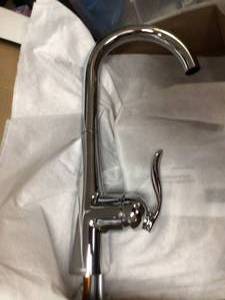 Moen Arbor One-Handle Pulldown Kitchen Faucet 7594C Chrome  see pictures