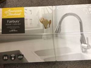 Brand new American Standard Fairbury Single-Handle Pull-Down Sprayer Kitchen Faucet in Chrome