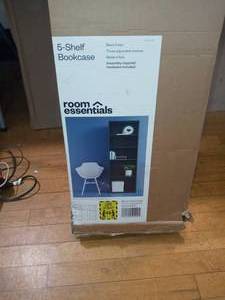 5 Shelf Bookcase - Room Essentials- open box not used