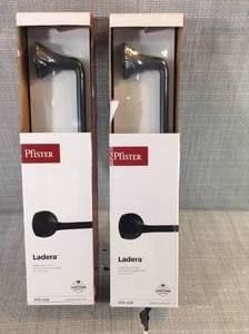 Ladera 18 in. Towel Bar in Matte Black-not used