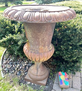lot 19 image: Gorgeous Antique Cast Iron Urn Planter #1