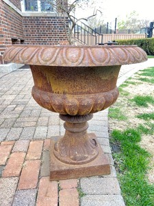 lot 25 image: Amazing Antique Cast Iron Urn Planter with Beautiful Design Detail #2