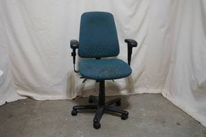 Wheeled chair