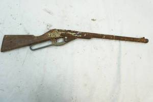 Vintage Daisy gun