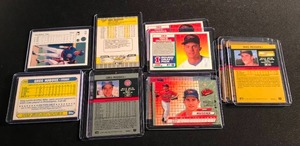 lot 69 image: Lot of 15 Greg Maddux And Mike Mussina Cards ( Rookies Included )