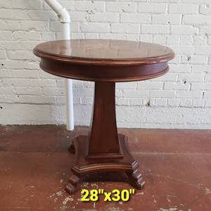 lot 50 image: Marquetry Star Top Round Side Table