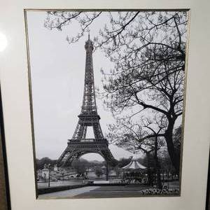 lot 67 image: Trocadero Gardens, Paris France