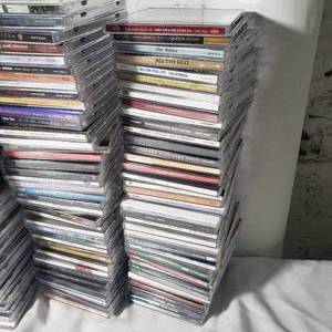 lot 171 image: Singer Song Writer CD Bundle