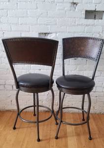 lot 3 image: Metal Embossed Back Swivel Bar Stools