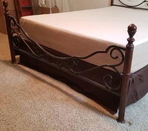 lot 31 image: Scrolling Iron and Wood Queen Bed Frame