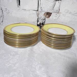 lot 58 image: Coalport China Service  Athlone Yellow
