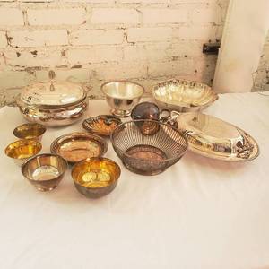 lot 38 image: Silverplate Accessory Serving Pieces