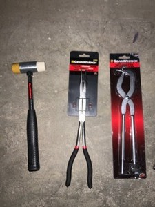 lot 18 image: GEARWRENCH TOOL ASSORTMENT VARIOUS KINDS. SEE PICTURES