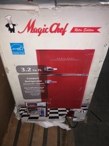 lot 75 image: MAGIC CHEF RETRO 3.2 CU. FT. 2 DOOR MINI FRIDGE IN RED. SEE PICTURES