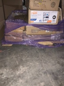 lot 78 image: PALLET OF ASSORTED SHELVING AND A VANITY TOP. VARIOUS CONDITIONS. SEE PICTURES