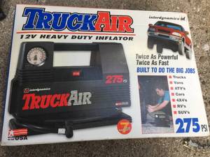 lot 65 image: Truck Air 12 Volt Heavy Duty Inflator