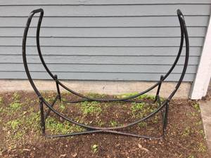 lot 75 image: Metal Firewood Ring