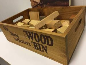 lot 125 image: Vintage Young Carpenters Wood Bin With Bird Feeder  Birdhouse Book