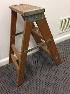 lot 135 image: Wooden Step Ladder