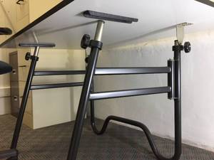 lot 153 image: Drafting Table With Vogel Peterson Rolling Chair
