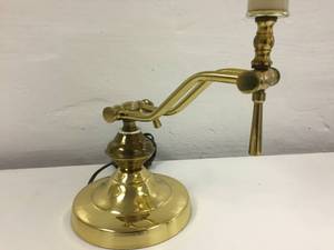 lot 174 image: Brass Desk Lamp