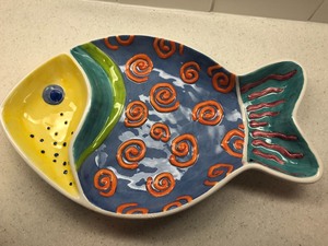 lot 28 image: Fun Kitchen Items