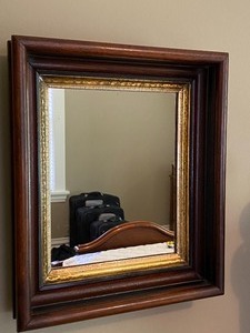 lot 98 image: Decorative Vintage Wall Mirror