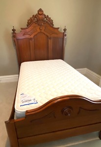lot 97 image: Antique Three Quarter Bed