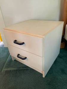 lot 181 image: 2 Drawer Wooden Night Stand