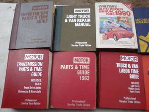 lot 21 image: Manuals