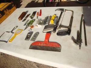 lot 98 image: Utility Knives, etc