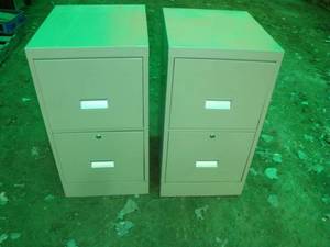 lot 150 image: (2) Two drawer file cabinets