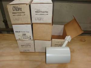 lot 73 image: Halo Power Trac Fixtures