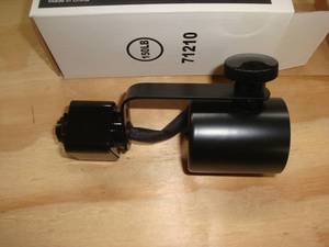 lot 83 image: Halo Power Trac Universal Lamp Holder