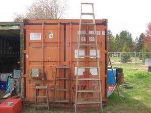 lot 4 image: Wooden step ladders