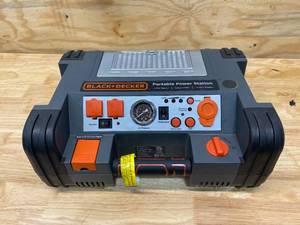 BLACKDECKER 500-Watt Portable Power Station with 120 PSI Compressor, 12-Volt Outlet and USB Port (for parts or repair)